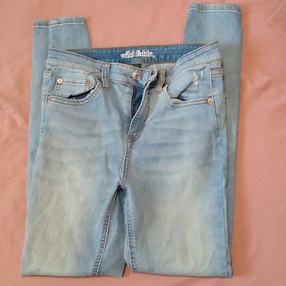 Light jeans